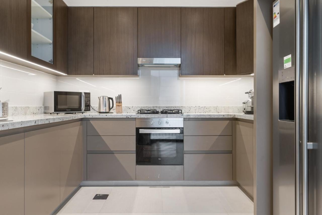 Breathtaking City Views From Dt Apt With Terrace 두바이 외부 사진