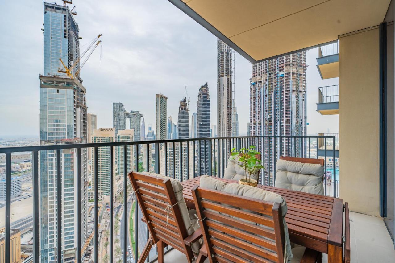 Breathtaking City Views From Dt Apt With Terrace 두바이 외부 사진