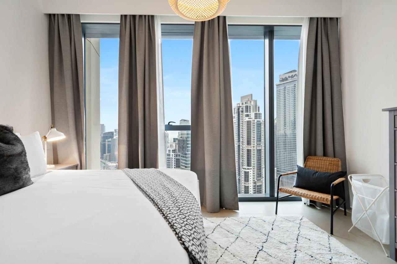 Breathtaking City Views From Dt Apt With Terrace 두바이 외부 사진